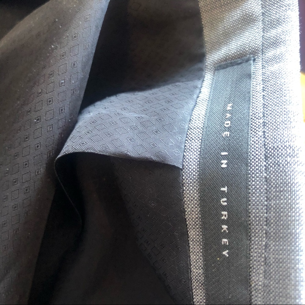 Hugo Boss Slim-fit suit in checked virgin wool - Picture 9 of 13